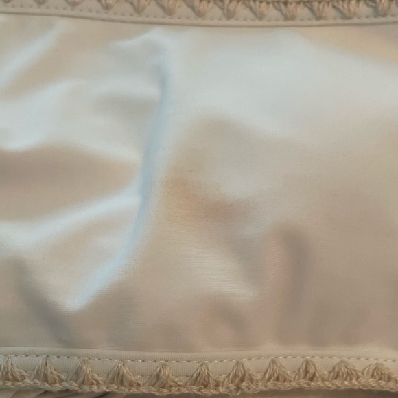 Swimsuit size medium - Picture 2 of 4